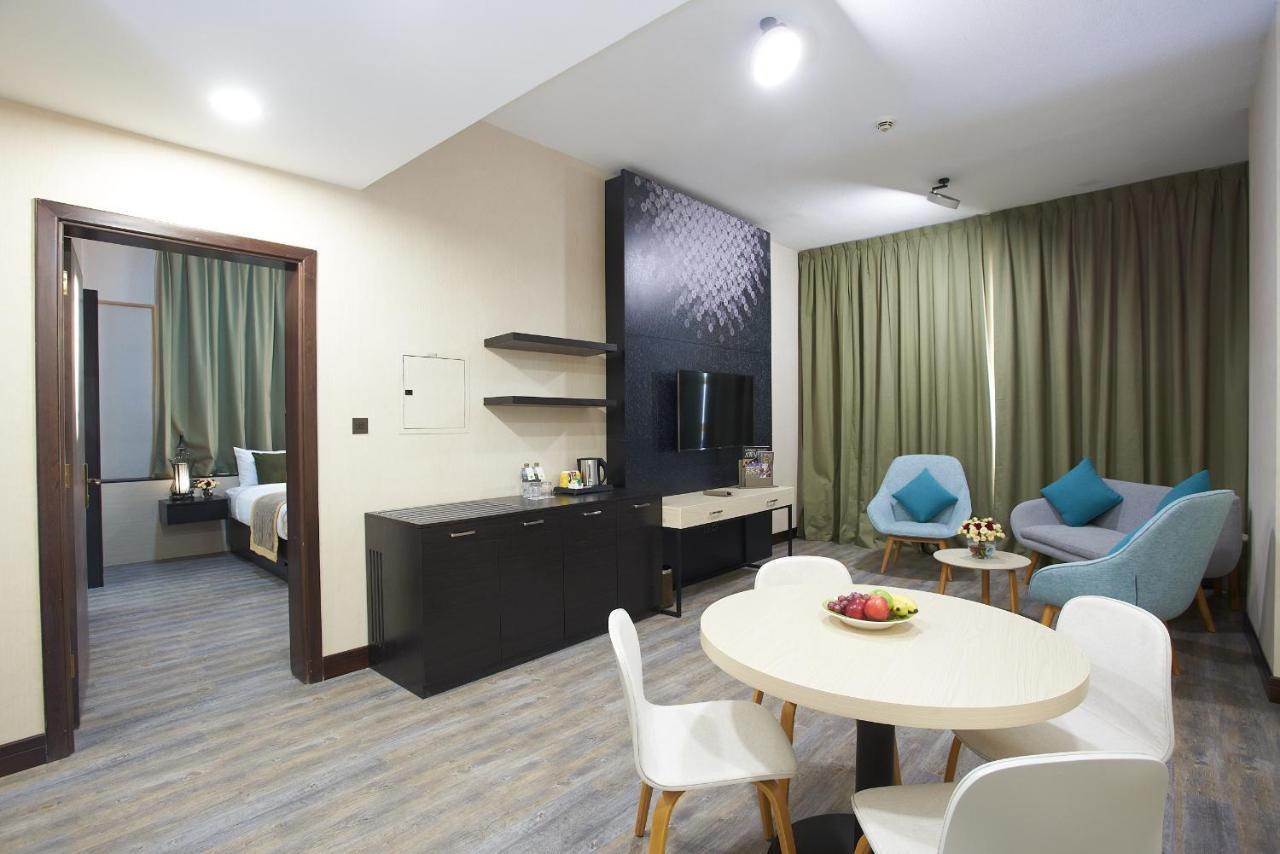 Time Express Hotel Al Khan Szardża Zewnętrze zdjęcie